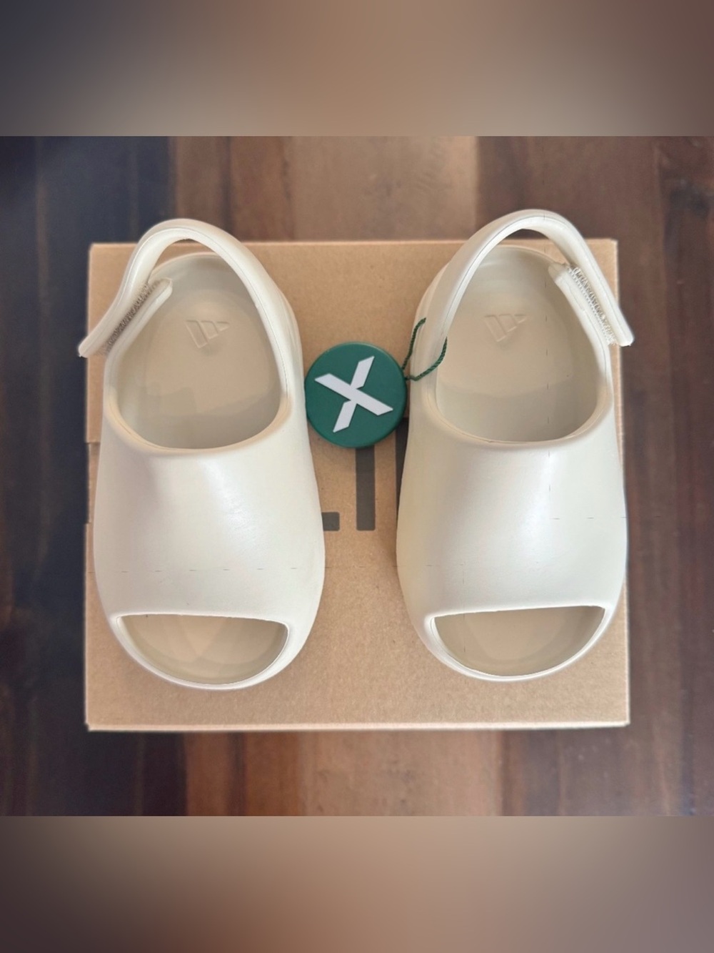 Adidas Yeezy Slide Infant Bone
FW6349 6K NIB